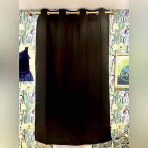 Black-out curtain in black